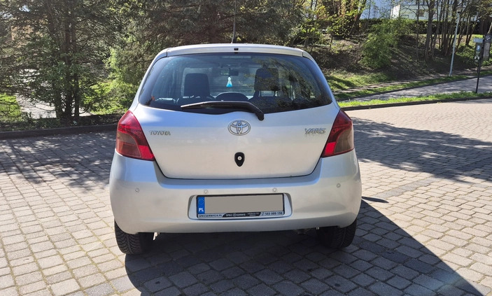 Toyota Yaris cena 11900 przebieg: 159600, rok produkcji 2008 z Gdańsk małe 11